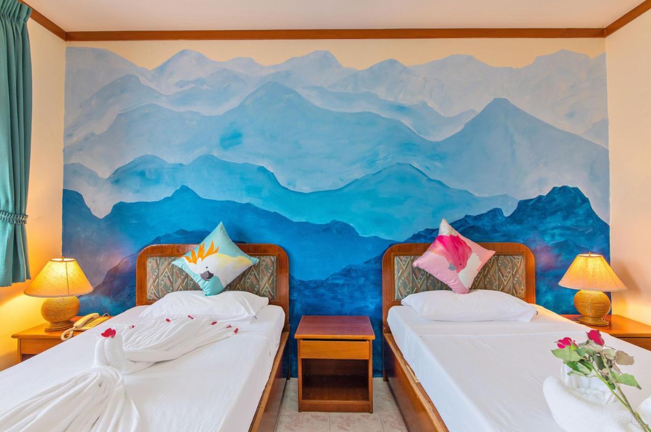 Patong Azzurro Village Hotel Esterno foto