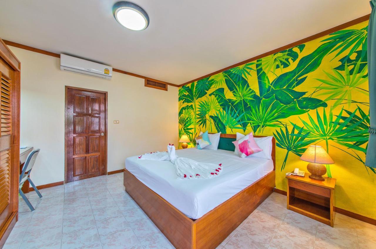 Patong Azzurro Village Hotel Esterno foto
